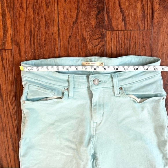 Levi’s Pastel Blue Colored Mid Rise Cotton Blend Skinny Jeans Size 28 Waist - Picture 11 of 16